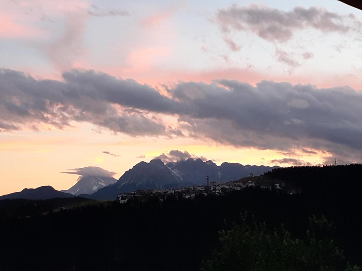 B&B Il Bucaneve Santo Stefano Di Cadore Luaran gambar